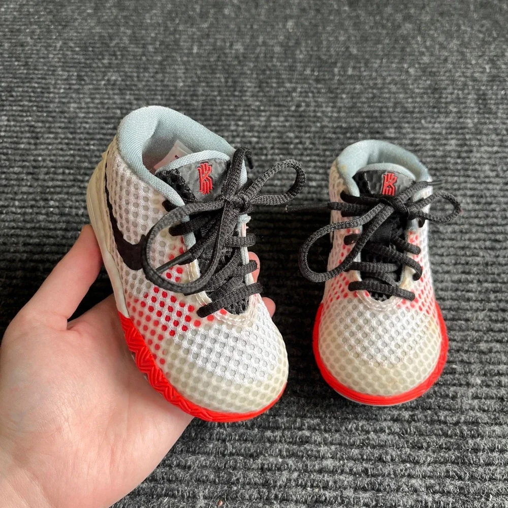 Nike Kyrie 1 Deceptive Red Toddler 6C White Black Basketball Shoes 717231-100